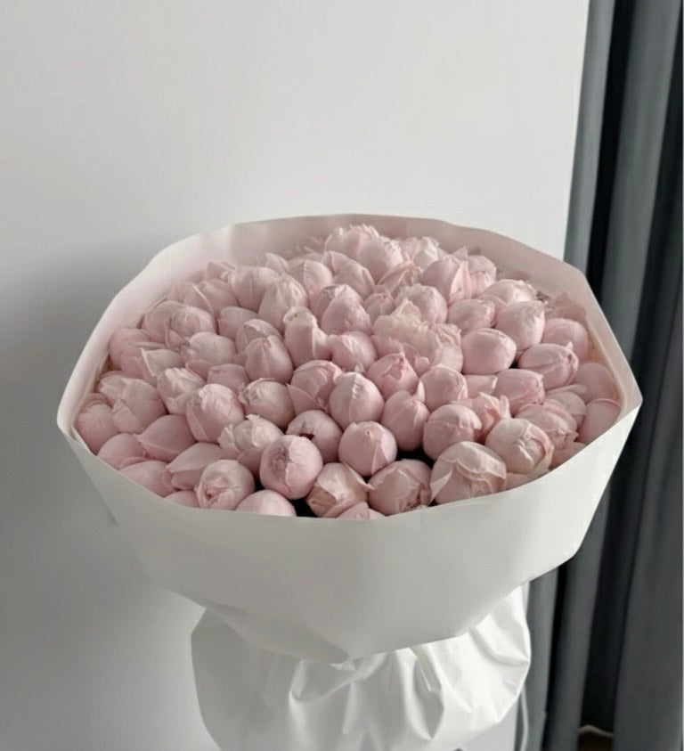 Rosa Eterna- Light Pink Peonies