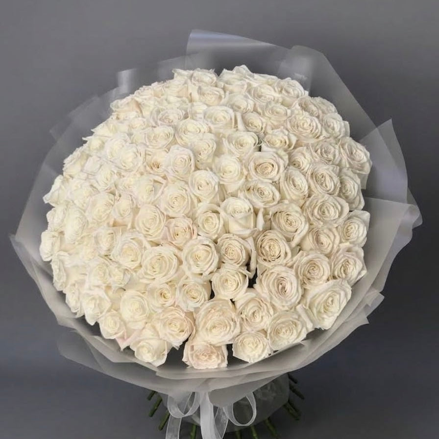The Ivory Élan- Dorchester Champagne Roses